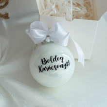 Kép betöltése a galériamegjelenítőbe: Karácsonyi névre szóló gömbök matricázva