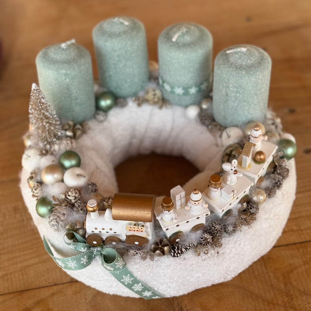 Menta kisvonatos adventi koszorú